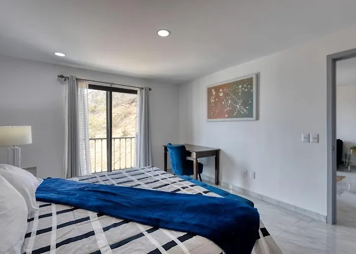 Dog-friendly With Ocean-view Rooftop Infinity Pool, Ac & Gym Ferienhaus