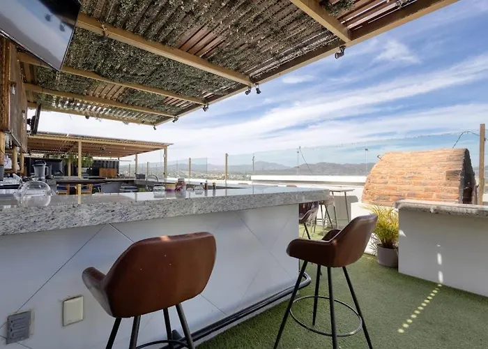 Ferienhaus Dog-friendly With Ocean-view Rooftop Infinity Pool, Ac & Gym